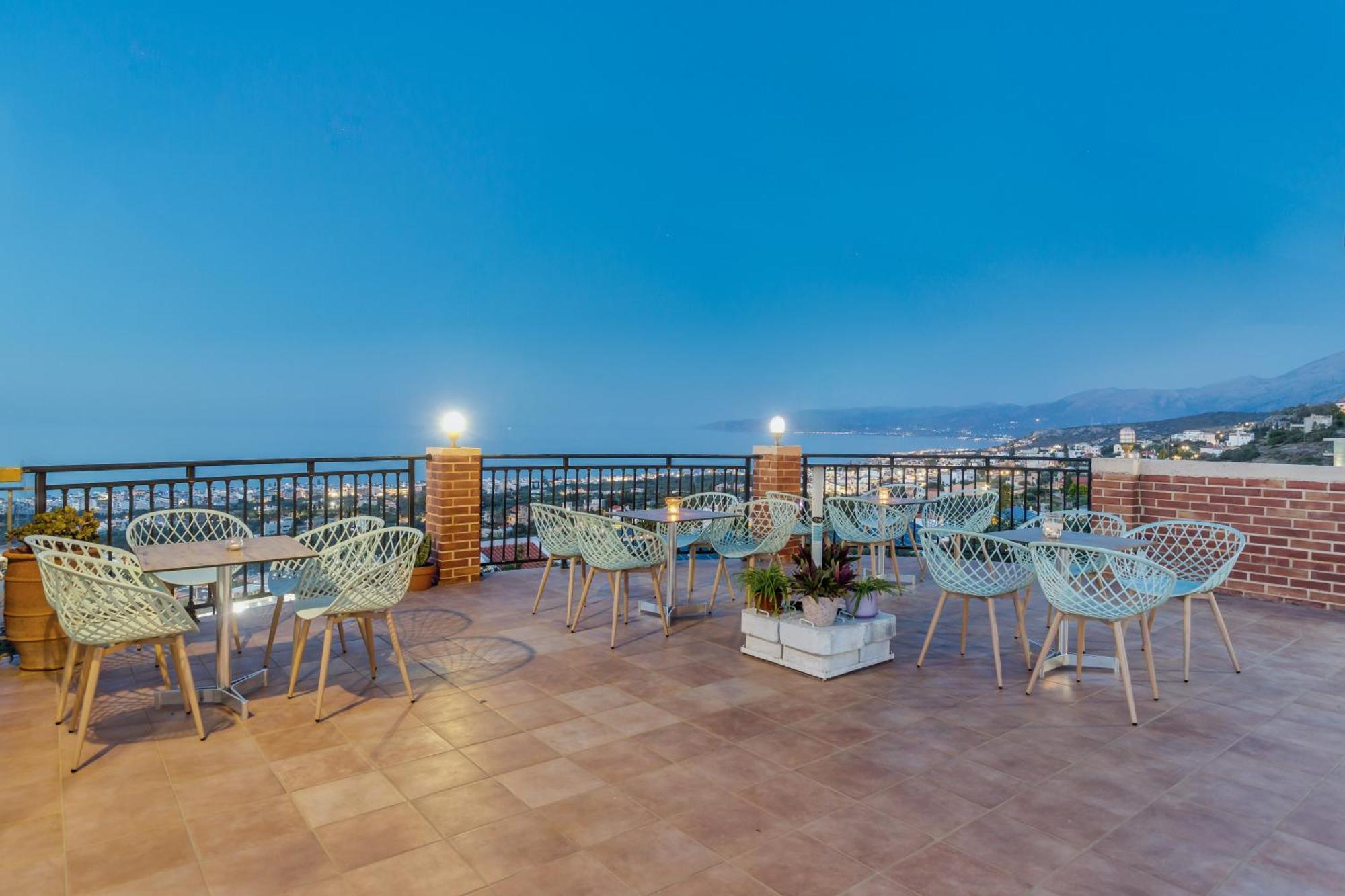Driades Luxury Apartments 헐소니소스 외부 사진